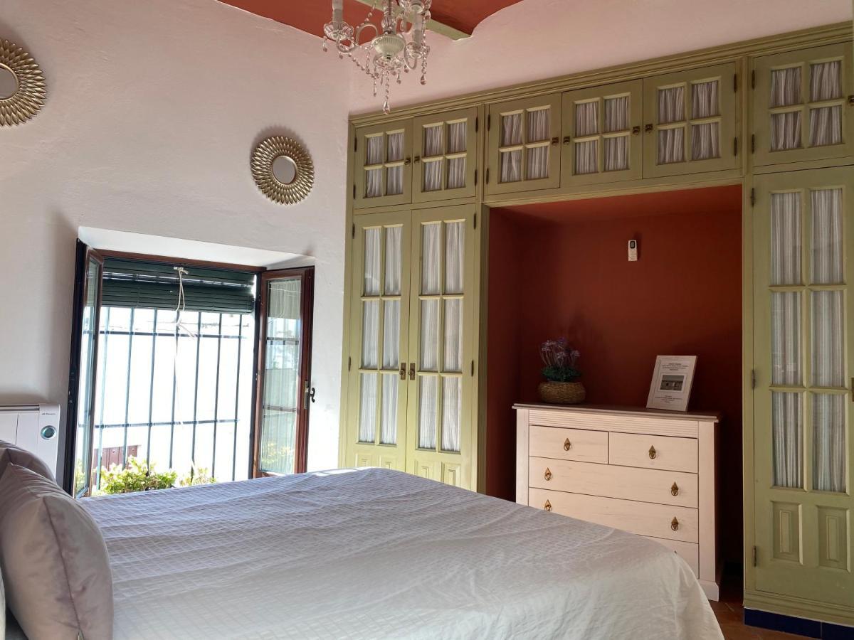Casa Boutique Eros Apartment Кармона Екстериор снимка